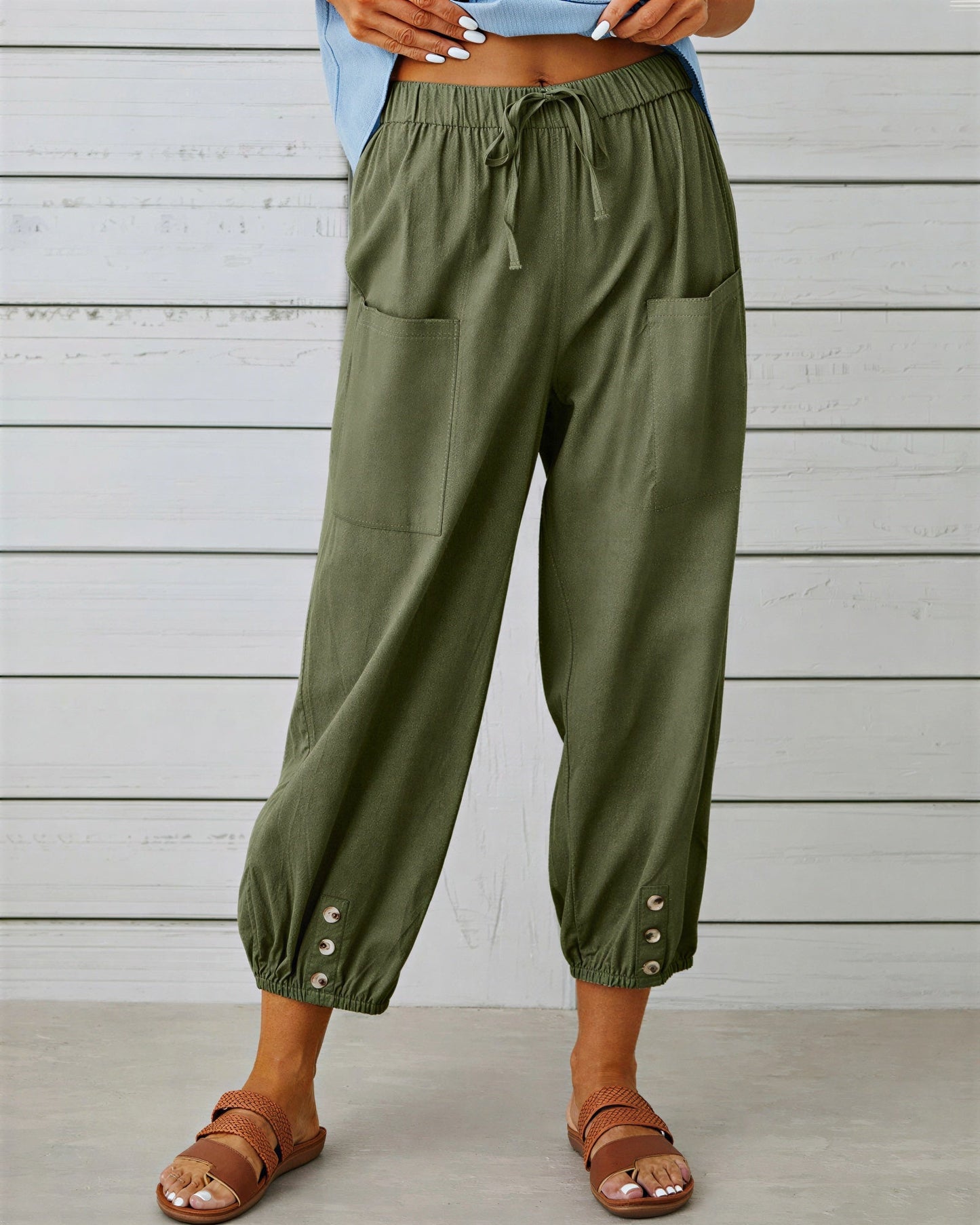 Dames Broek met Knopdetail aan Zoom