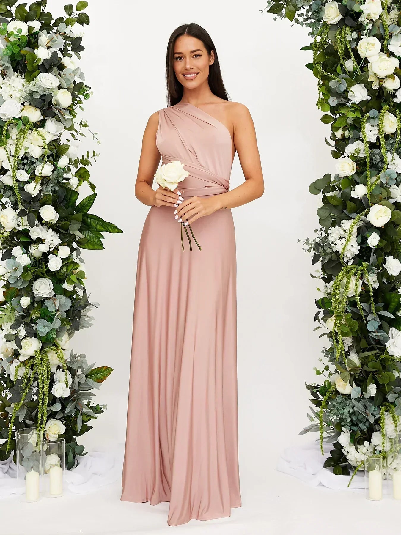 Elegante Jurk Met Meerdere Mogelijkheden