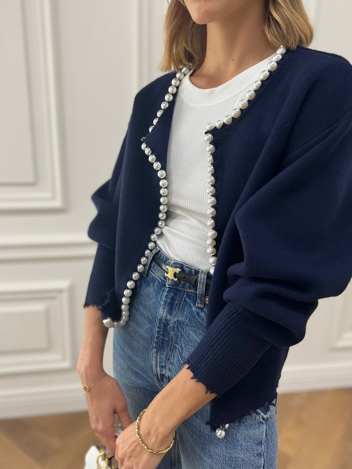 Talicia Cardigan Met Gefranste Rand en Parelmoeren