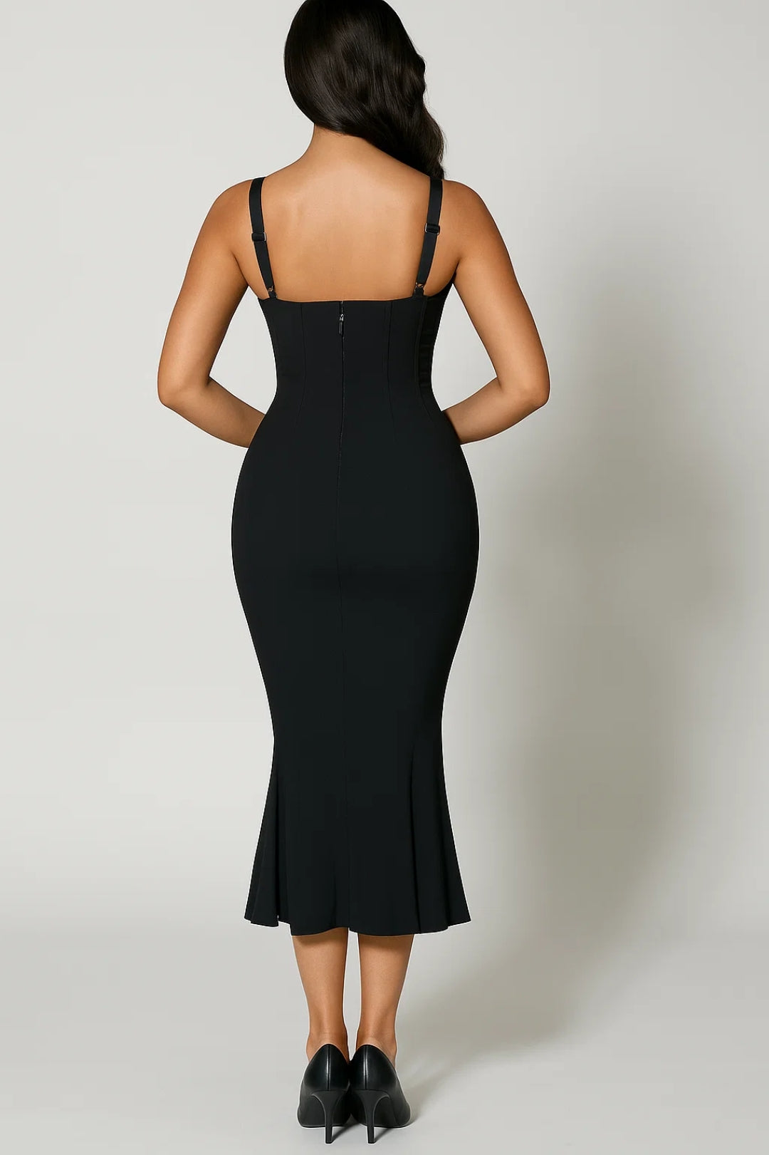 Elegante Midi Jurk Dames Strakke Pasvorm met Uitlopende Zoom