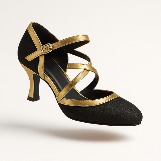 Elegante Hakken met Buckle Sluiting en Glanzend Leer - StudioMarella