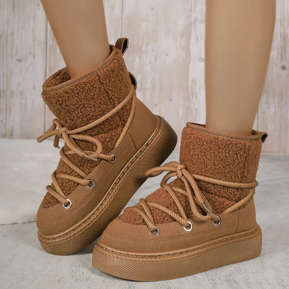 Lina | Dames Enkellaarzen Zwart - Platform met Veters en Sherpa Afwerking 2
