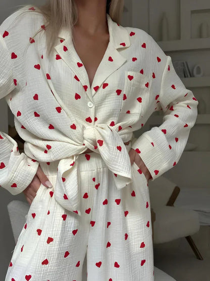 Dames Pyjama Set Tweedelig Hartjes Print Zacht en Stijlvol