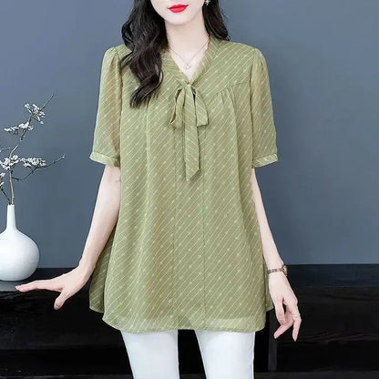 Vrouwelijke Zomer Blouse met Bloem Patroon en strik Detail - StudioMarella
