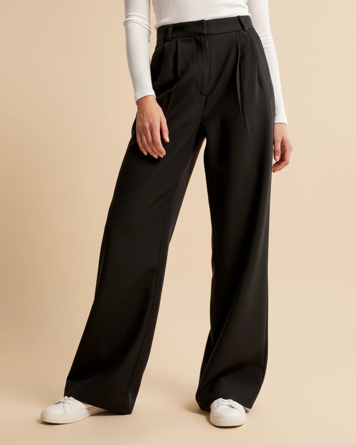 Mova | Zwarte Damesbroek Hoge Taille - Geplooide Pijpen, Elegant 6