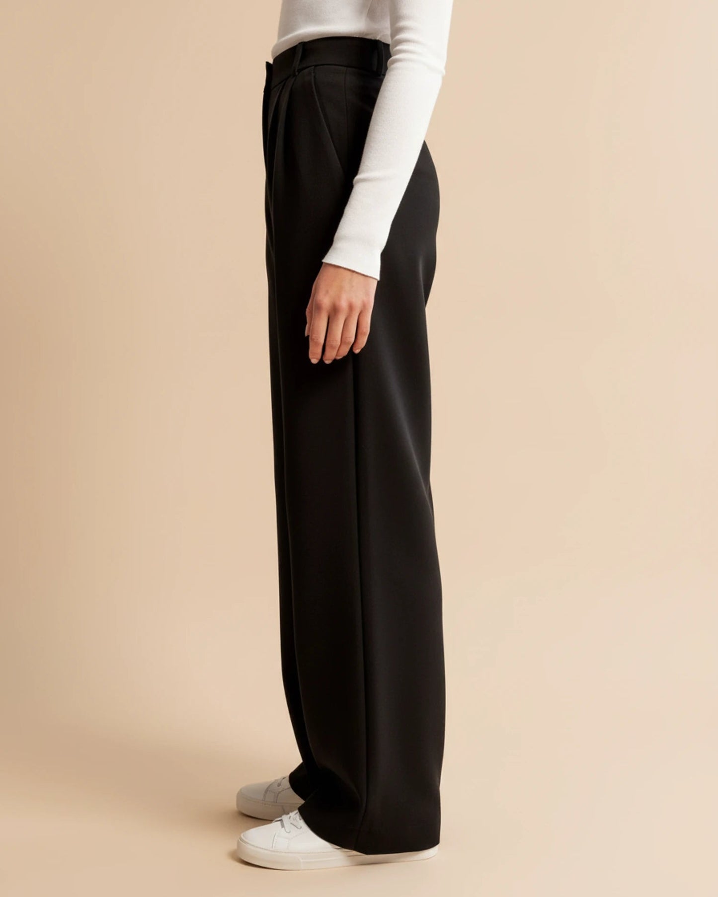 Mova | Zwarte Damesbroek Hoge Taille - Geplooide Pijpen, Elegant 7