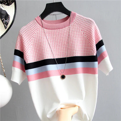 Vrouwelijke Zomer Blouse Licht en Vloeiend