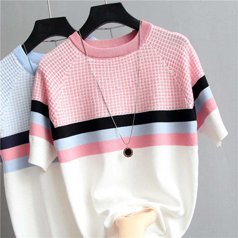 Vrouwelijke Zomer Blouse Licht en Vloeiend