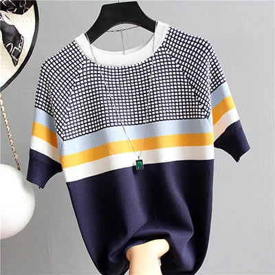 Vrouwelijke Zomer Blouse Licht en Vloeiend