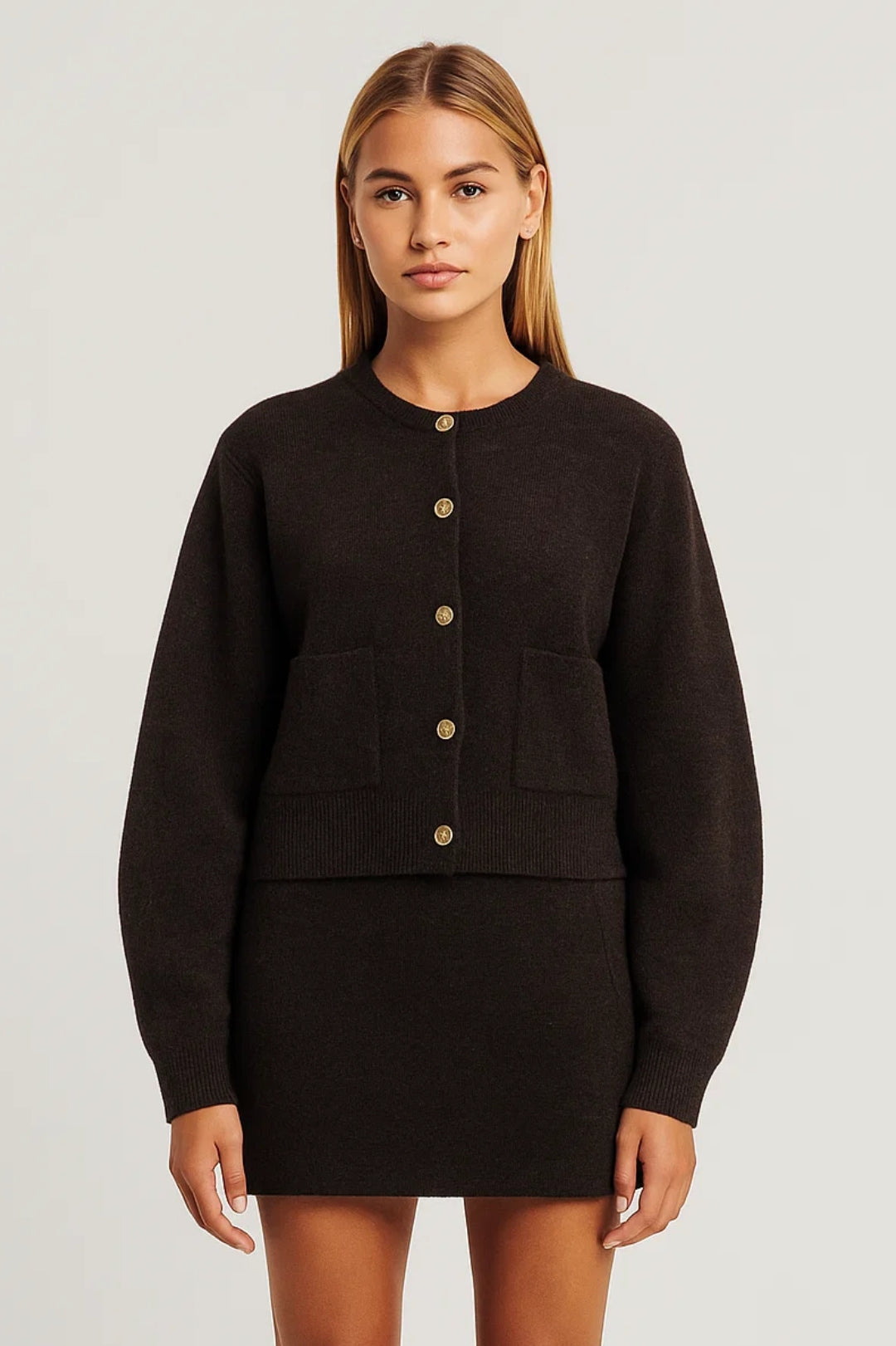 Dames Set Cropped Cardigan met Gouden Knopen Mini Rok Chique - StudioMarella