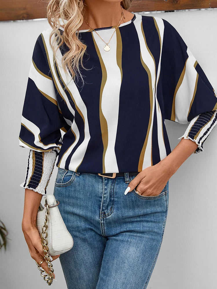 Vrouwelijke Zomer Blouse met Korte Mouwen en Leuke Print