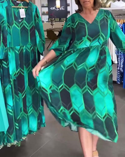 Vrouwelijke Jurk met V-hals en Bloemenprint