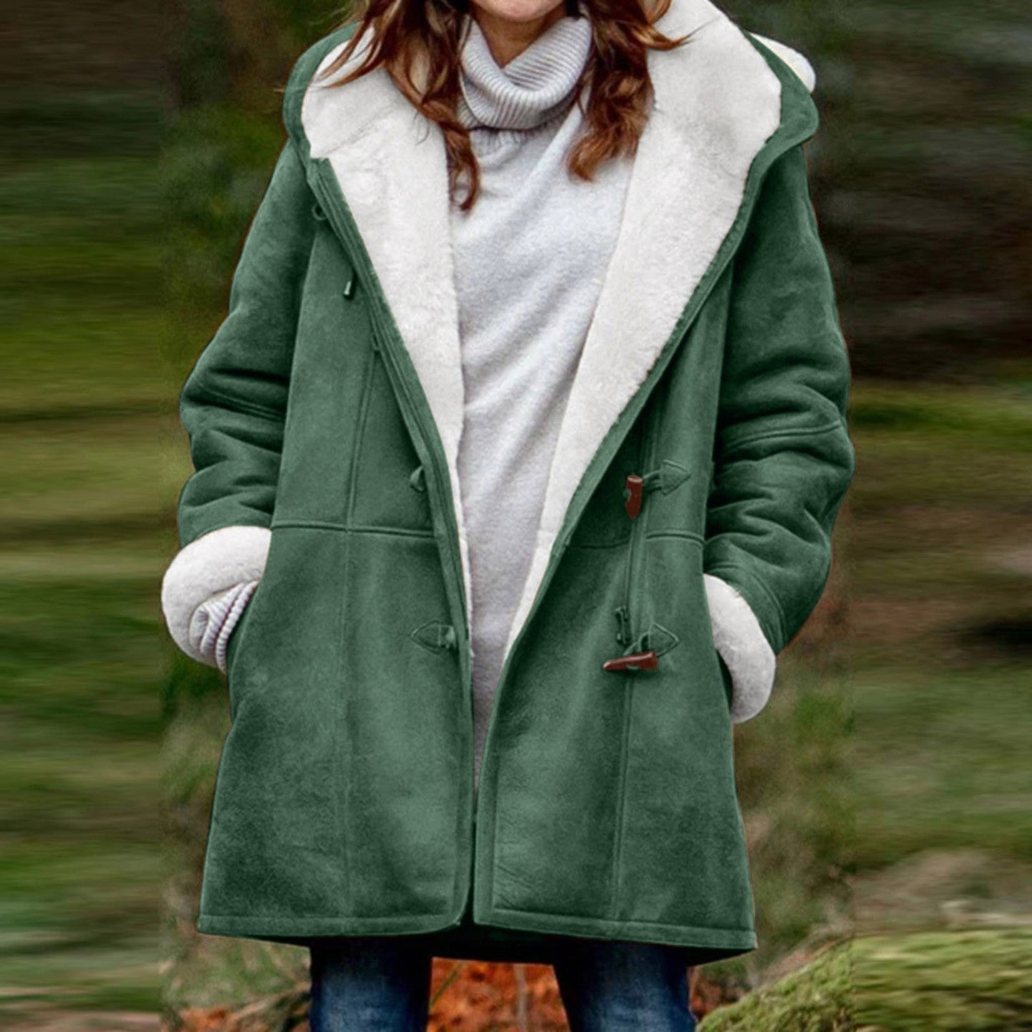 Dames Jas Warm met Sherpa Voering en Toggle Sluiting Beige