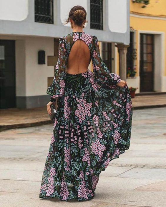 Vrouwelijke Zomerjurk Bloemenprint Maxi Model Open Rug