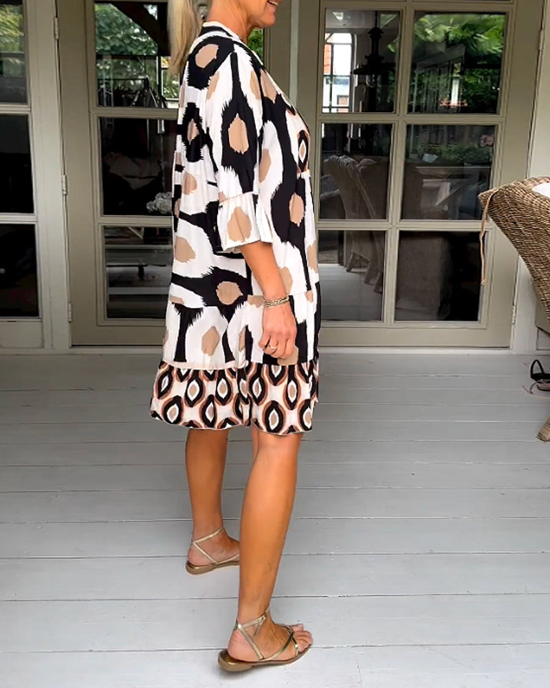 Vrouwelijke Jurk met Moderne Print