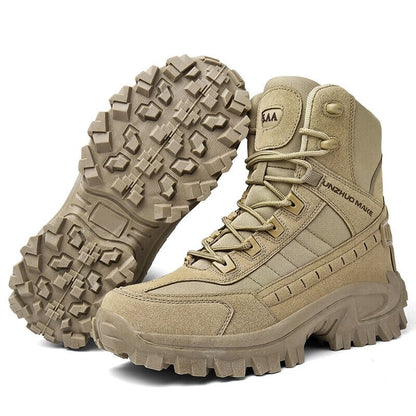 Stap vol vertrouwen de koude dagen tegemoet met deze stoere militaire winterlaarzen voor dames, genaamd Femke. Gemaakt van pluche en katoen voor ultieme warmte en comfort, met een stevige constructie, luxe voering, uitstekende grip en ondersteuning - ideaal voor stedentrips en stevige wandelingen tijdens de wintermaanden.