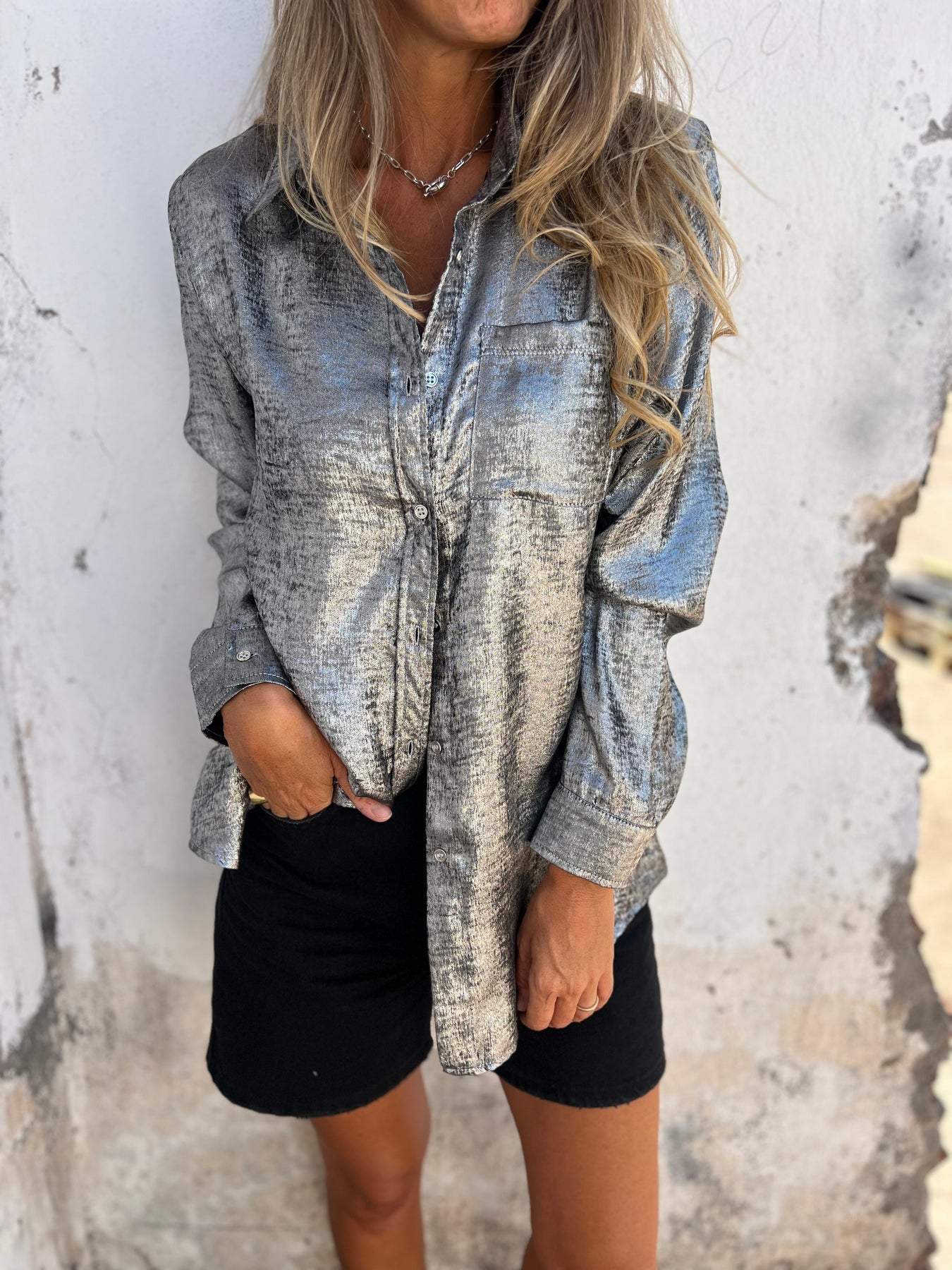 Dames Blouse Oversized met Glanzende Stof en Relaxt Design - StudioMarella