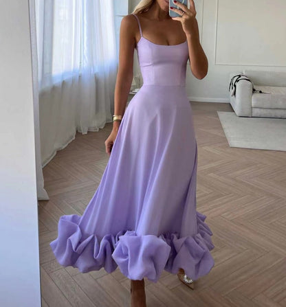 Elegante Midi Jurk voor Vrouwen Zwart Effen Model